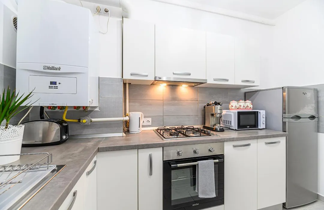 Jad Apartments - Isaran & Maurer-1