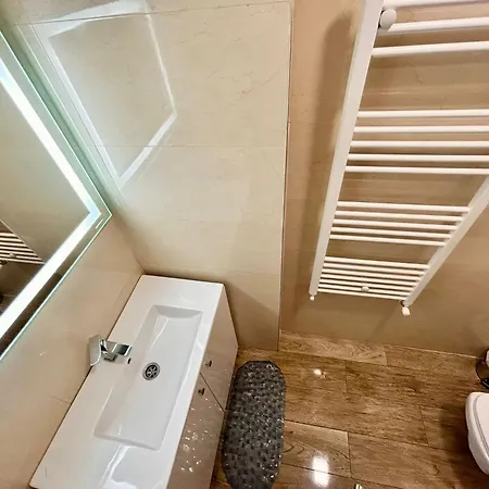 Jad Apartments - Isaran & Maurer-2